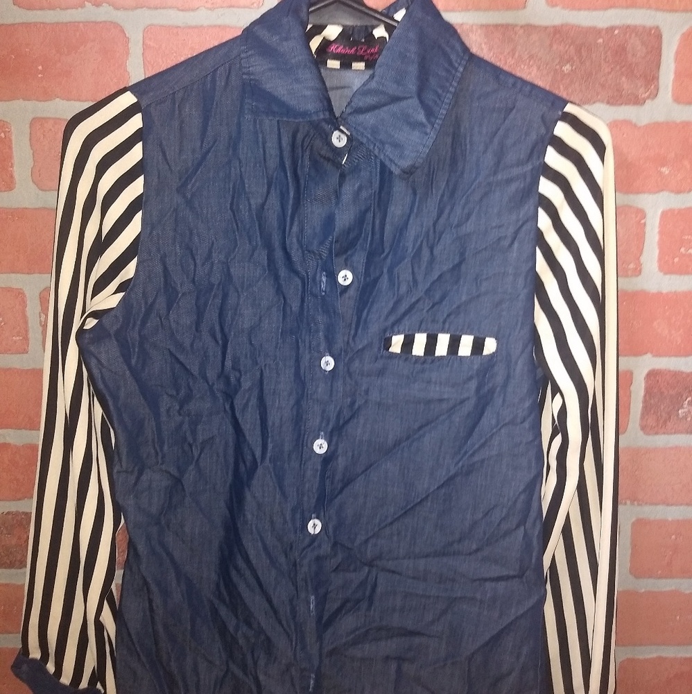 Long-sleeve button-up